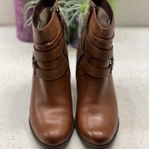 Tamaris Anti Shock boot.  Color Nut.   Size US 7.5 / EU 38.  Brand new